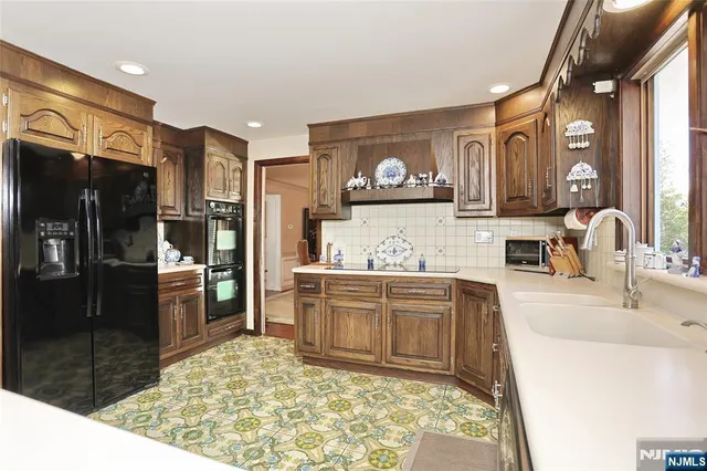 $1,699,000 | 26 Glenwood Road, Tenafly, NJ 07670