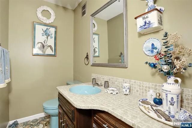 $1,699,000 | 26 Glenwood Road, Tenafly, NJ 07670