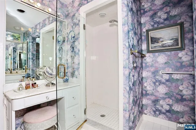 $1,699,000 | 26 Glenwood Road, Tenafly, NJ 07670