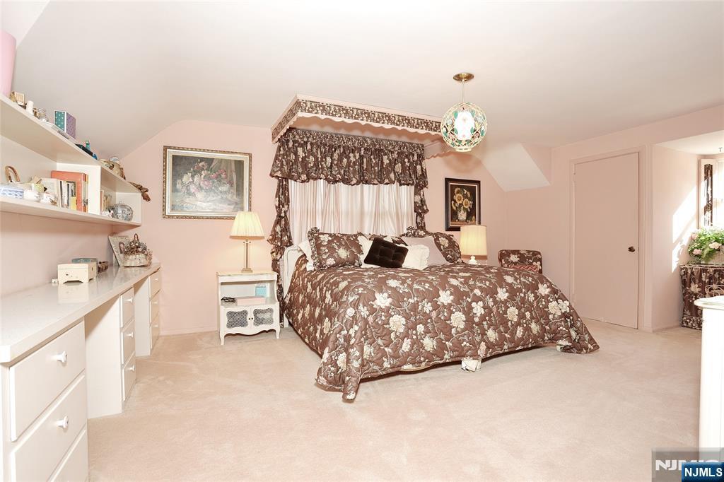 26 Glenwood Road Tenafly, NJ 07670 - Photo 28 of 50