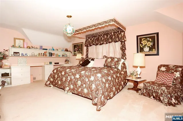 $1,699,000 | 26 Glenwood Road, Tenafly, NJ 07670