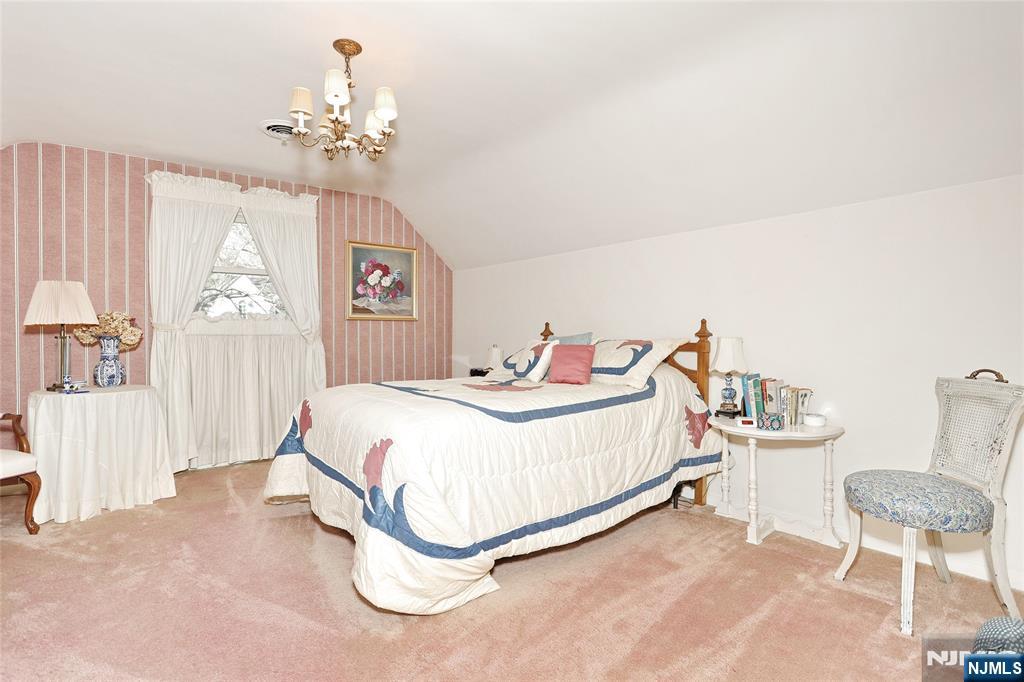 26 Glenwood Road Tenafly, NJ 07670 - Photo 31 of 50