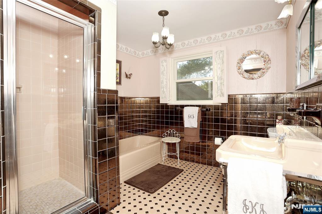 26 Glenwood Road Tenafly, NJ 07670 - Photo 35 of 50