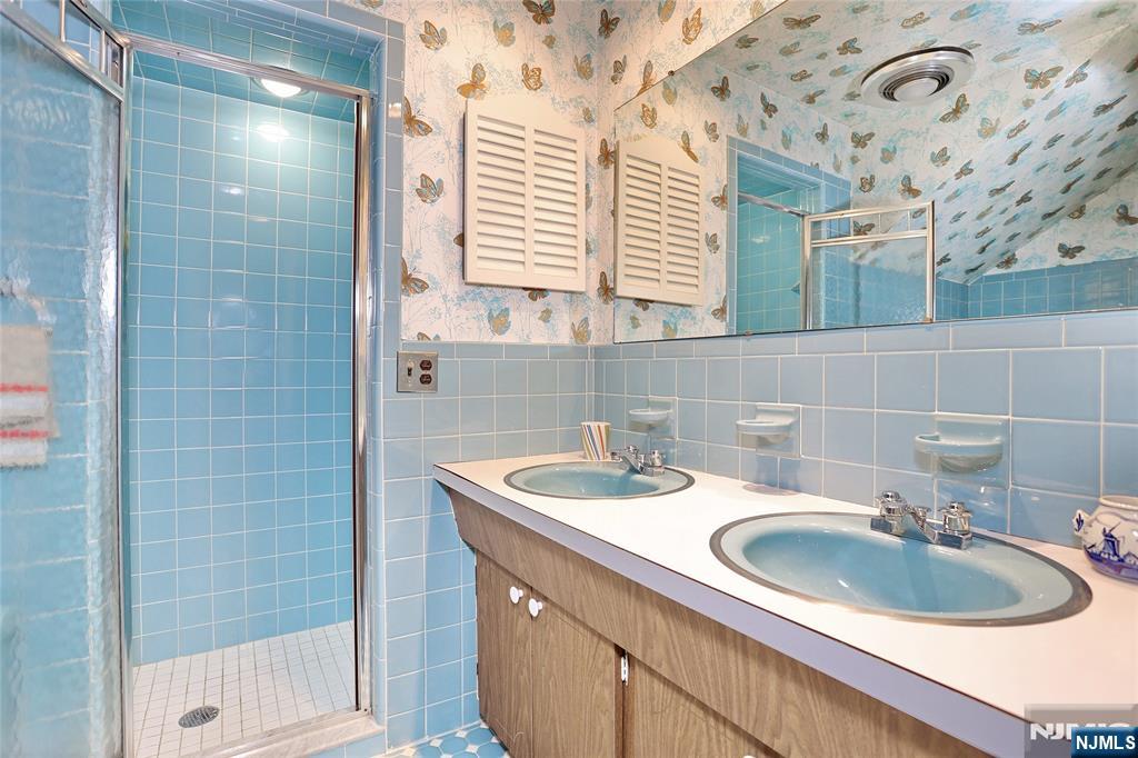 26 Glenwood Road Tenafly, NJ 07670 - Photo 38 of 50