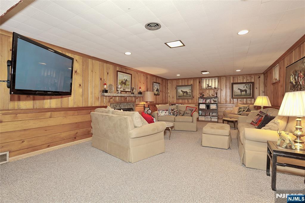 26 Glenwood Road Tenafly, NJ 07670 - Photo 42 of 50