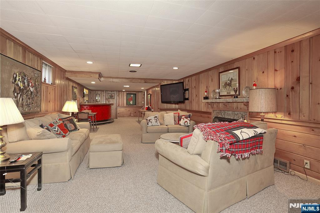 26 Glenwood Road Tenafly, NJ 07670 - Photo 43 of 50