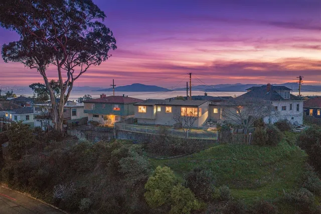 $899,000 | 101 Crest Avenue, Richmond, CA 94801