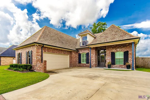 $640,000 | 2884 Quiet Oak Place, Schriever, LA 70395