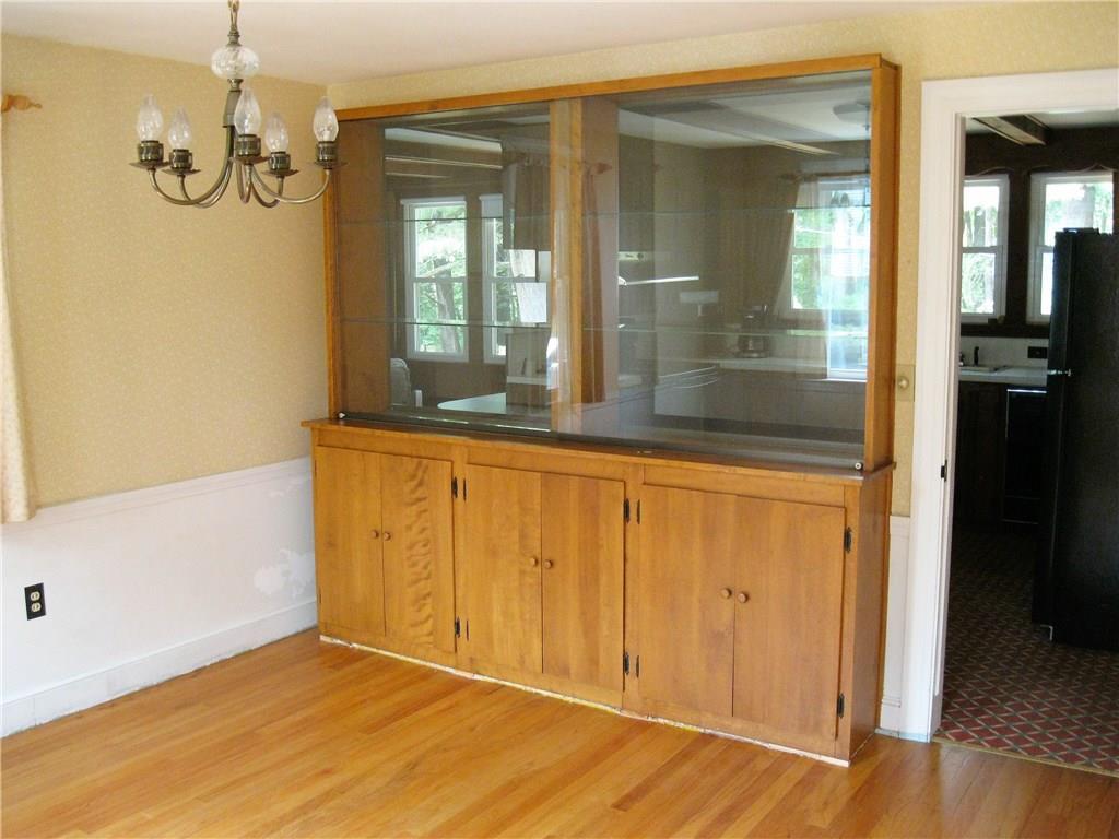 42 Stroudwater Road Portland, ME 04102 - Photo 9 of 34 Photo