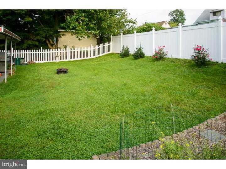 35 Cable Road Levittown, PA 19057 - Photo 3 of 18