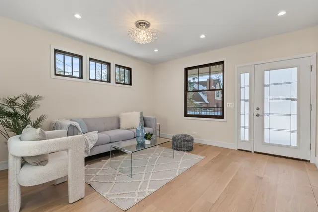 $1,375,000 | 415 North Haddow Avenue, Arlington Heights, IL 60004