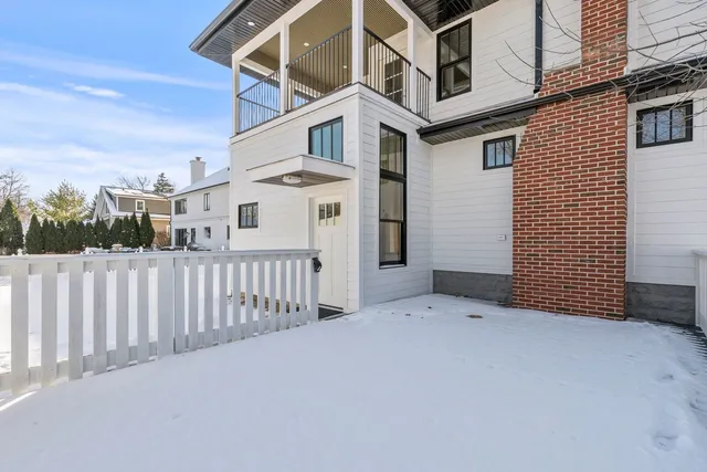 $1,375,000 | 415 North Haddow Avenue, Arlington Heights, IL 60004