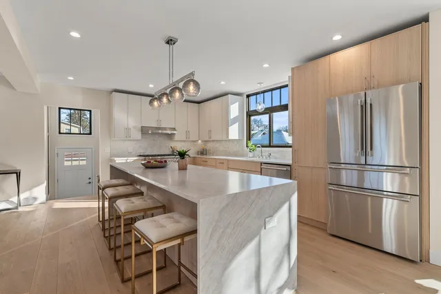 $1,375,000 | 415 North Haddow Avenue, Arlington Heights, IL 60004