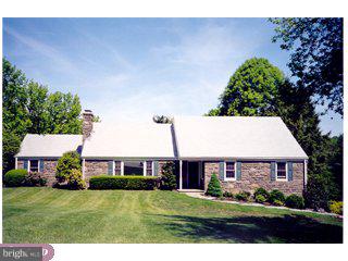 714 Knox Road Villanova, PA 19085 - Photo 1 of 3