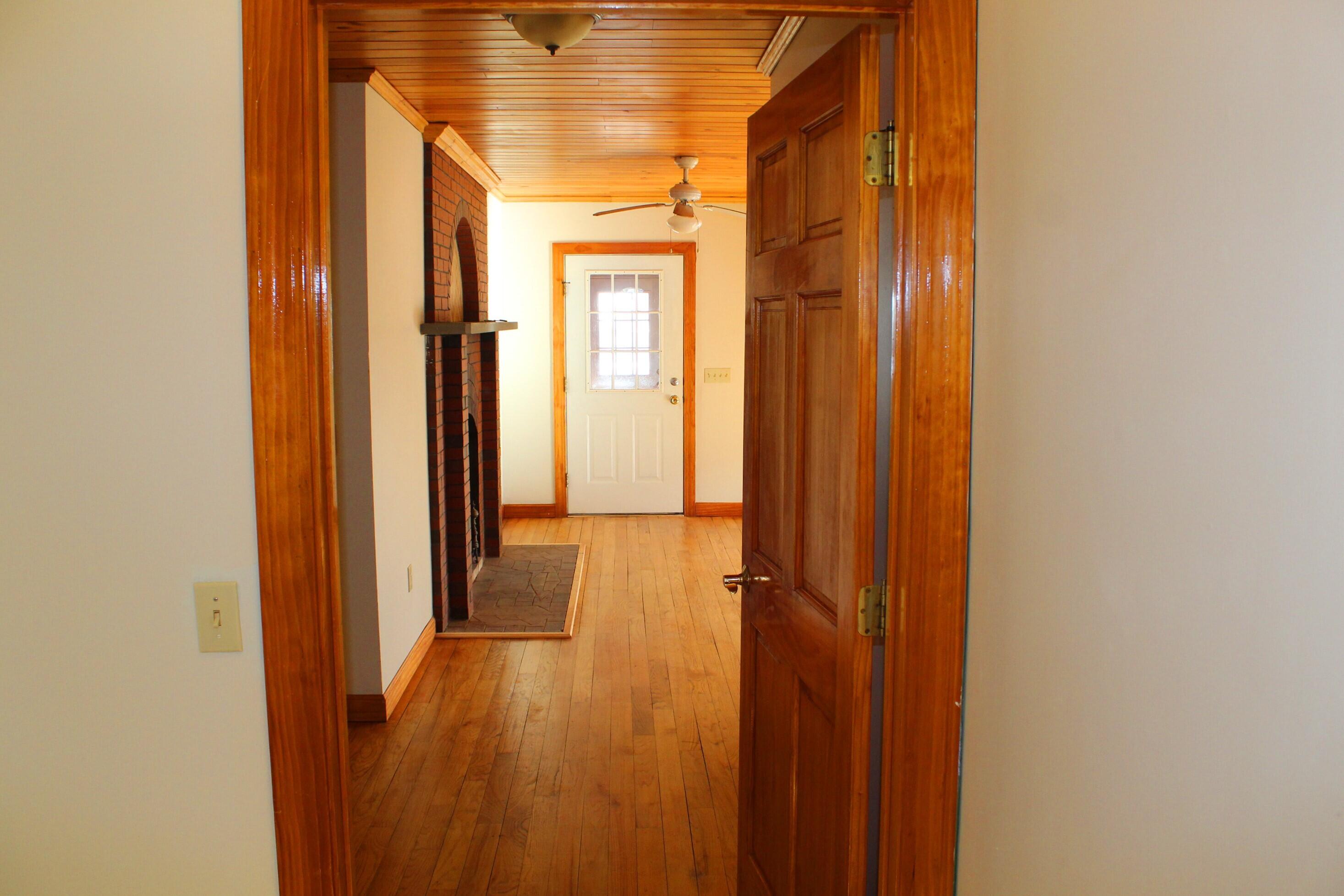 30 Old Pike Road Cornish, ME 04020 - Photo 7 of 29 Entryway