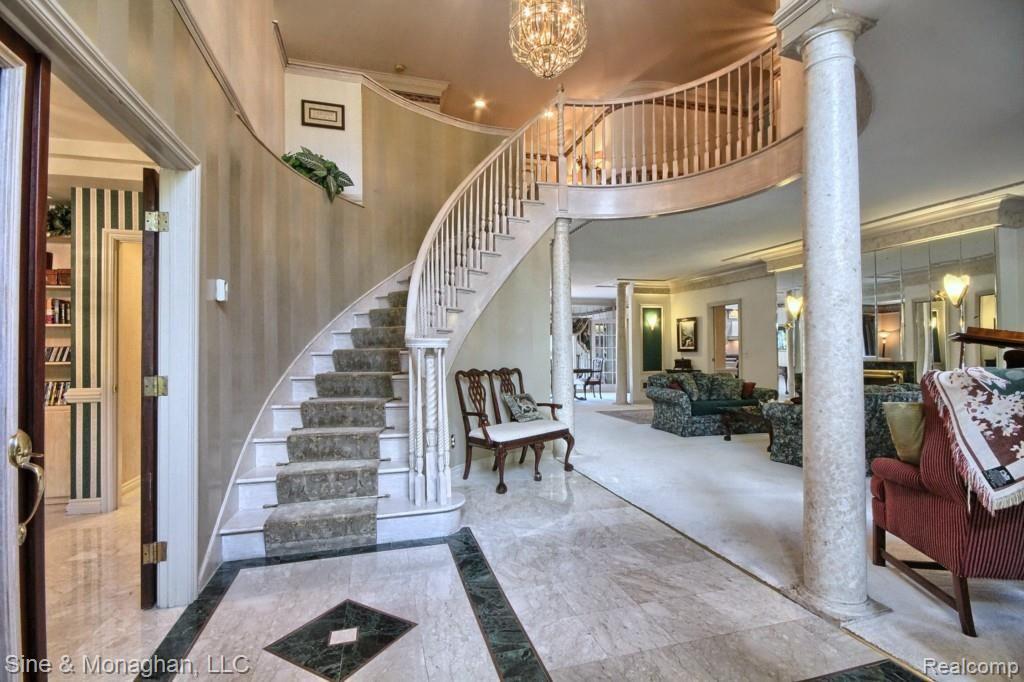 45 Hampton Road Grosse Pointe, MI 48236 - Photo 6 of 36