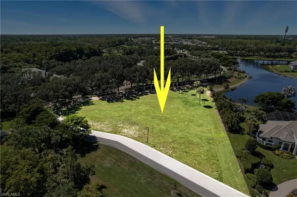 $674,900 | 11242 5 Oaks Lane, Naples, FL 34120
