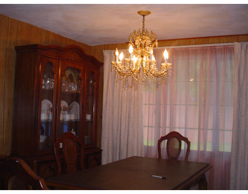 13 Cornell Road Beverly, MA 01915 - Photo 3 of 6 Gallery Image 3