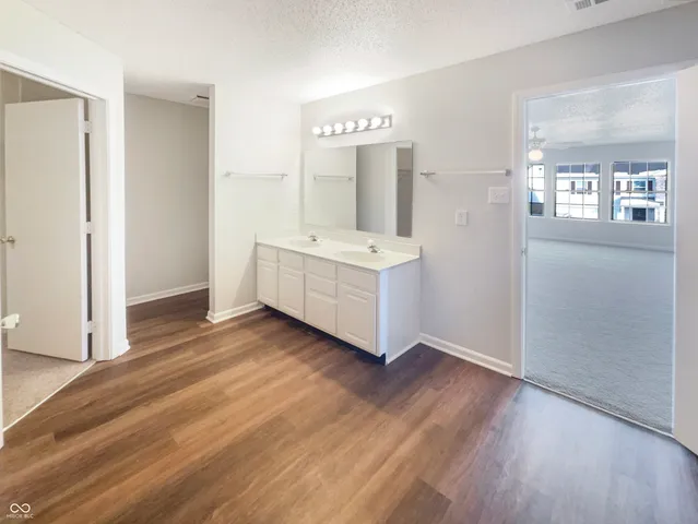 $345,000 | 2264 Edgewater Circle, Plainfield, IN 46168