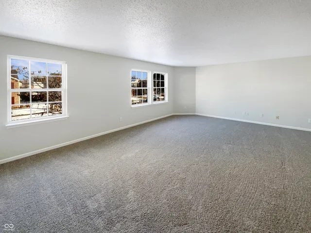 $345,000 | 2264 Edgewater Circle, Plainfield, IN 46168