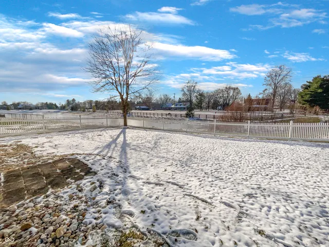 $345,000 | 2264 Edgewater Circle, Plainfield, IN 46168