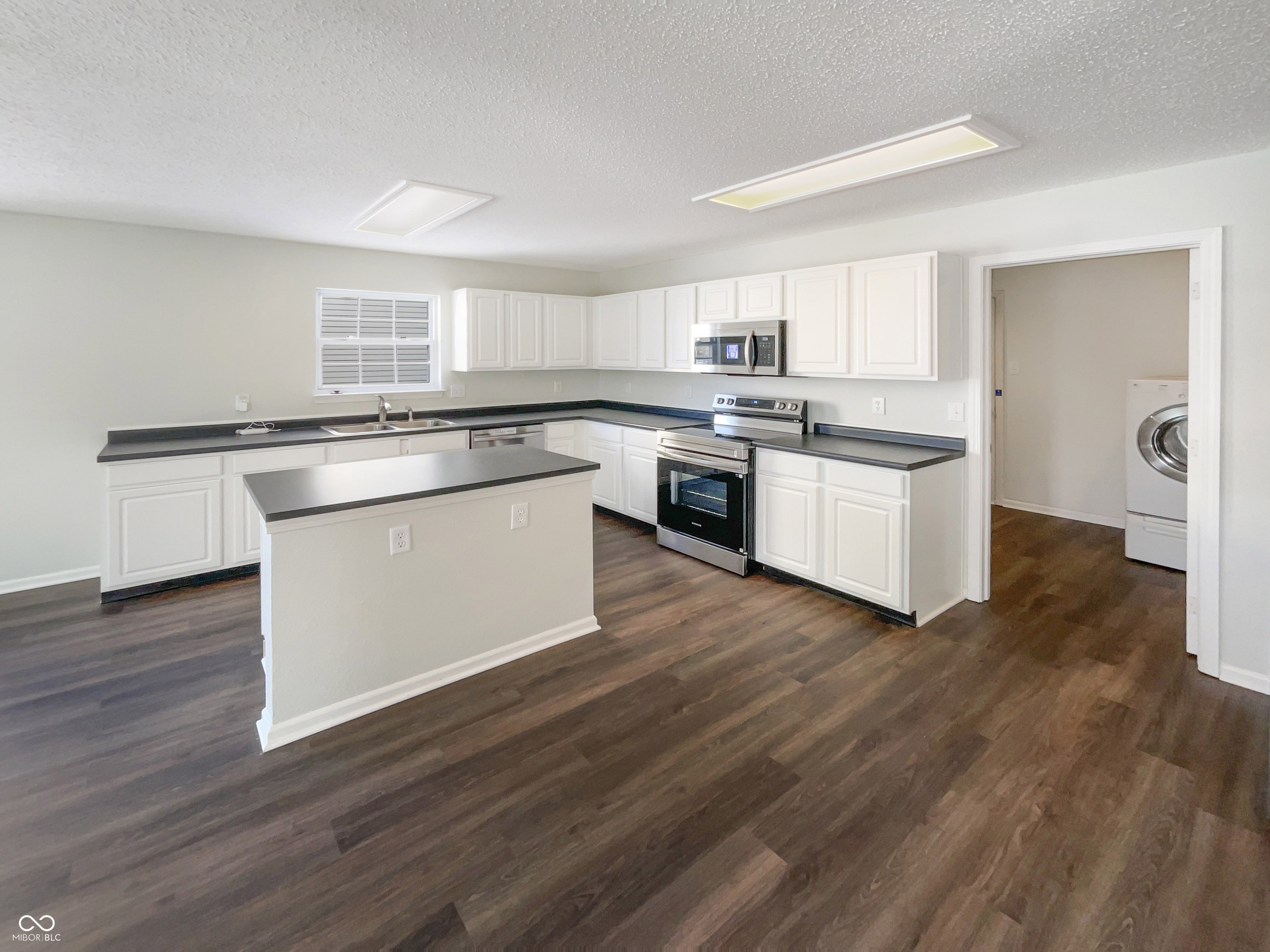 2264 Edgewater Circle Plainfield, IN 46168 - Photo 10 of 25