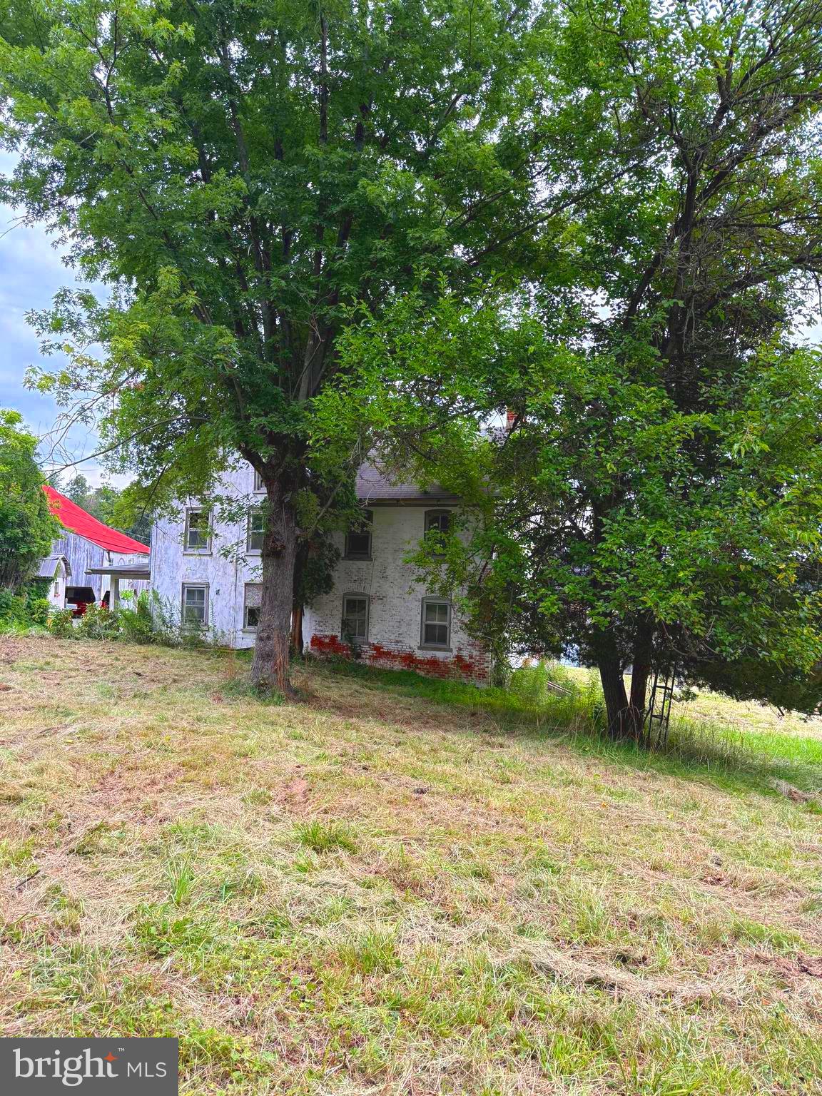 1415 Kumry Road Pennsburg, PA 18073 - Photo 5 of 19 Gallery Image 5
