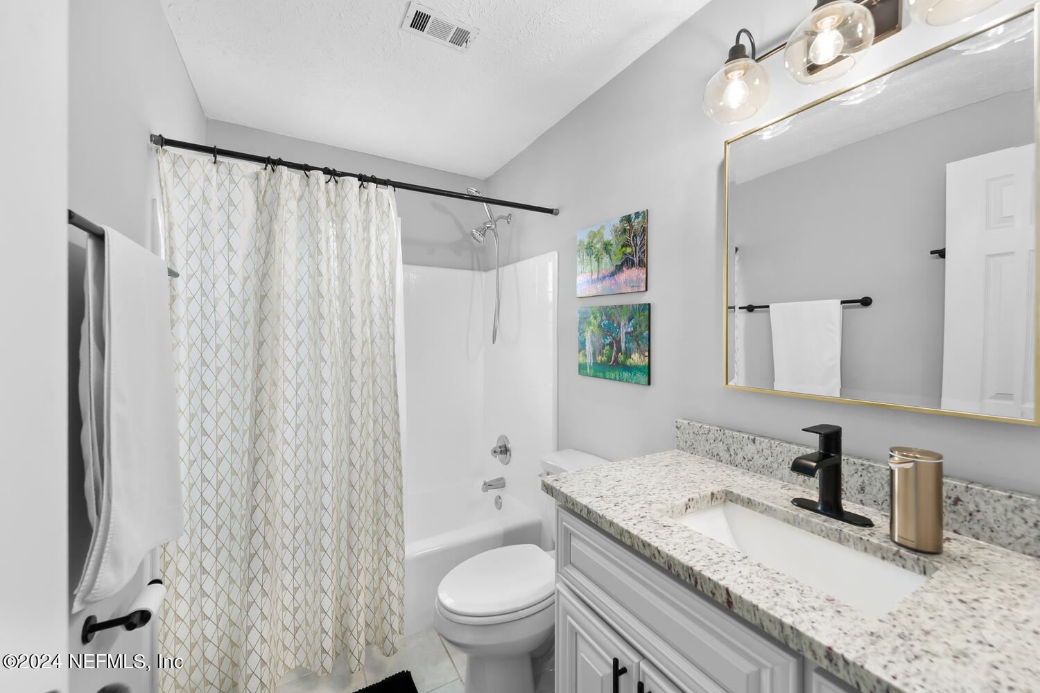 3997 Raintree Road Jacksonville, FL 32277 - Photo 23 of 58 Hall Bath