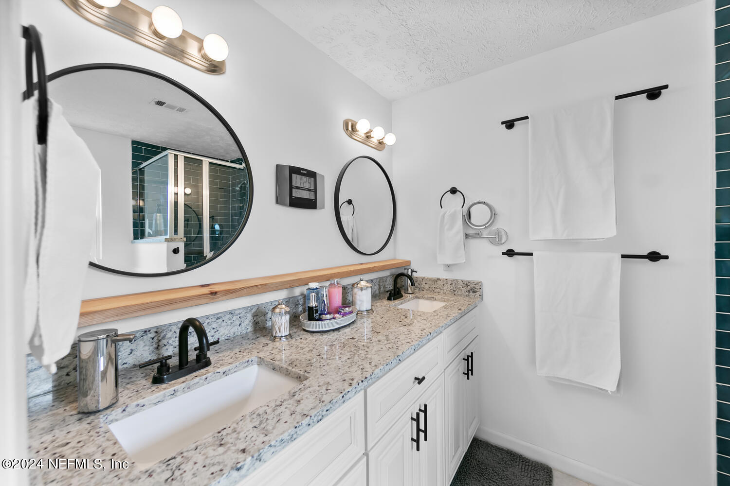 3997 Raintree Road Jacksonville, FL 32277 - Photo 27 of 58 Master Bath