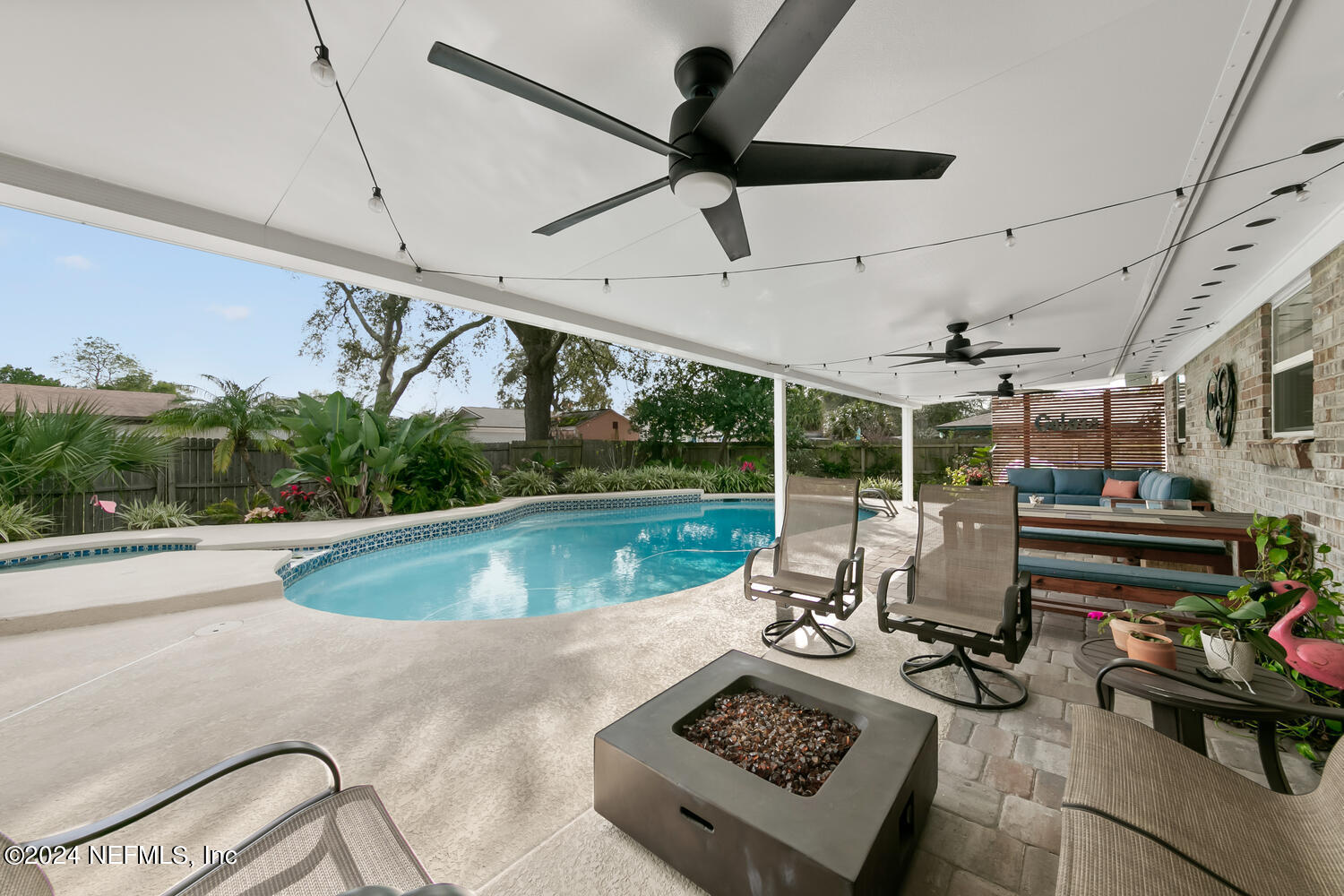 3997 Raintree Road Jacksonville, FL 32277 - Photo 31 of 58 Covered Lanai