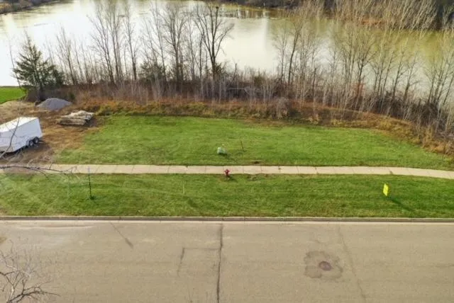 $52,900 | 3120 Acorn Trail, Faribault, MN 55021