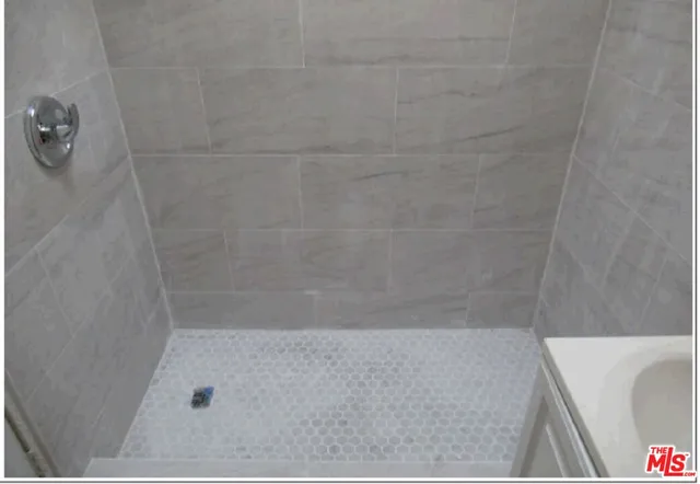 a bathroom with a bathtub