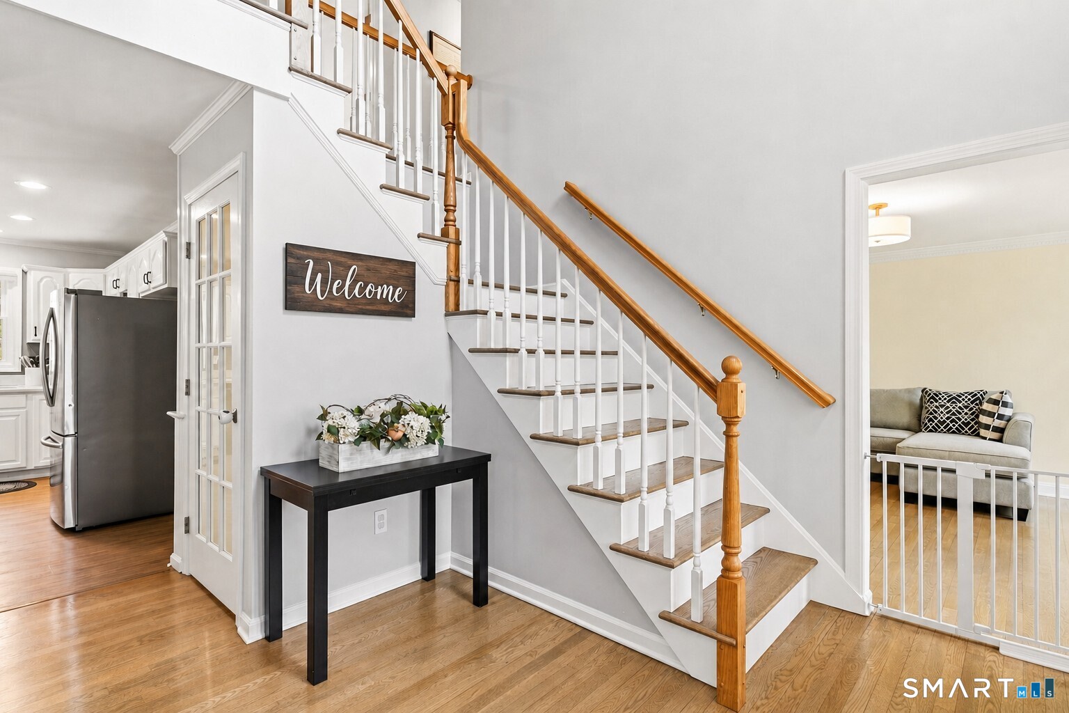 45 Beardsley Road New Milford, CT 06776 - Photo 4 of 40 Grand 2 story foyer with hardwood floors