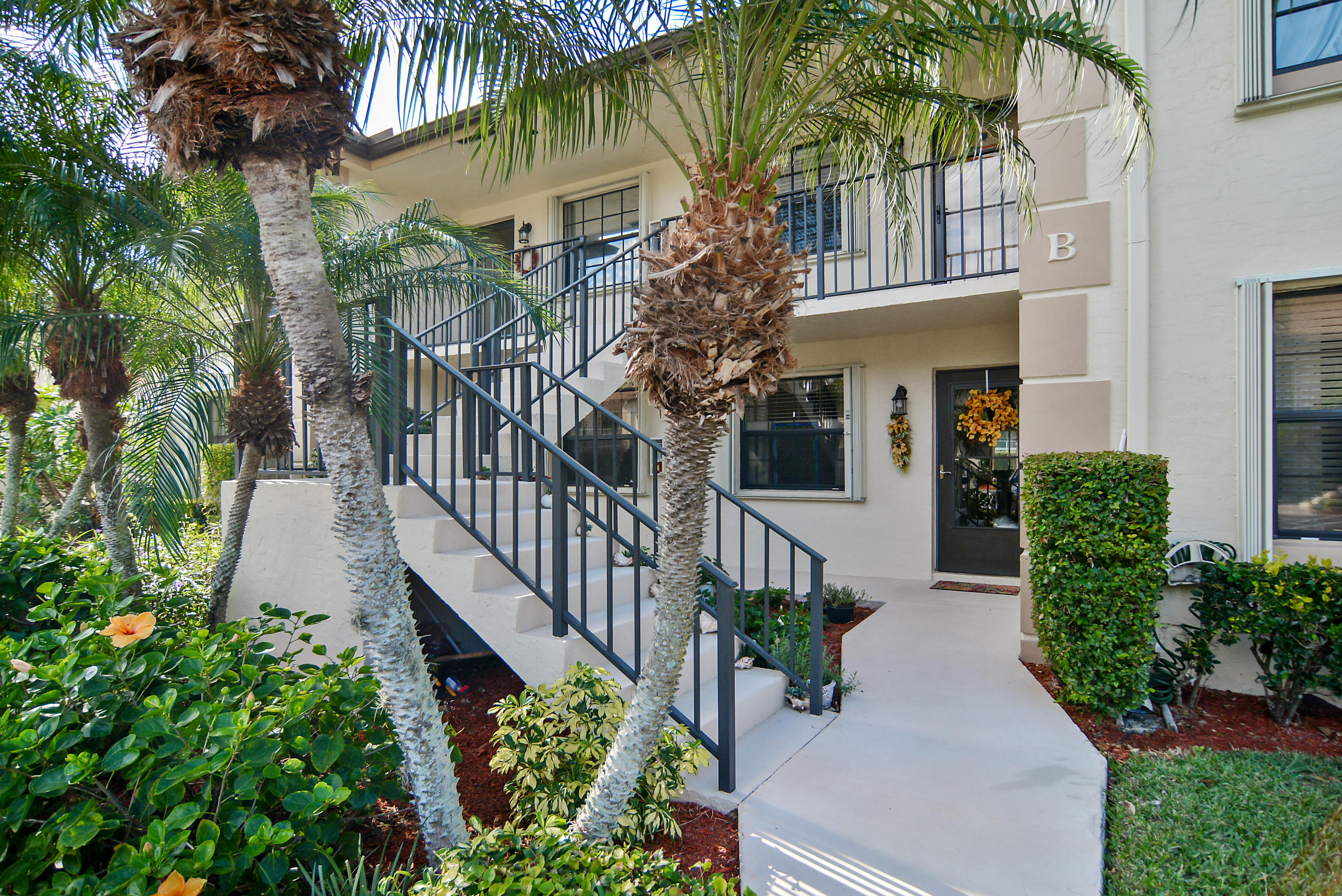 902 Pinecrest Circle, Unit B Jupiter, FL 33458 - Photo 1 of 10 902PinecrestCirUnitB_print_57
