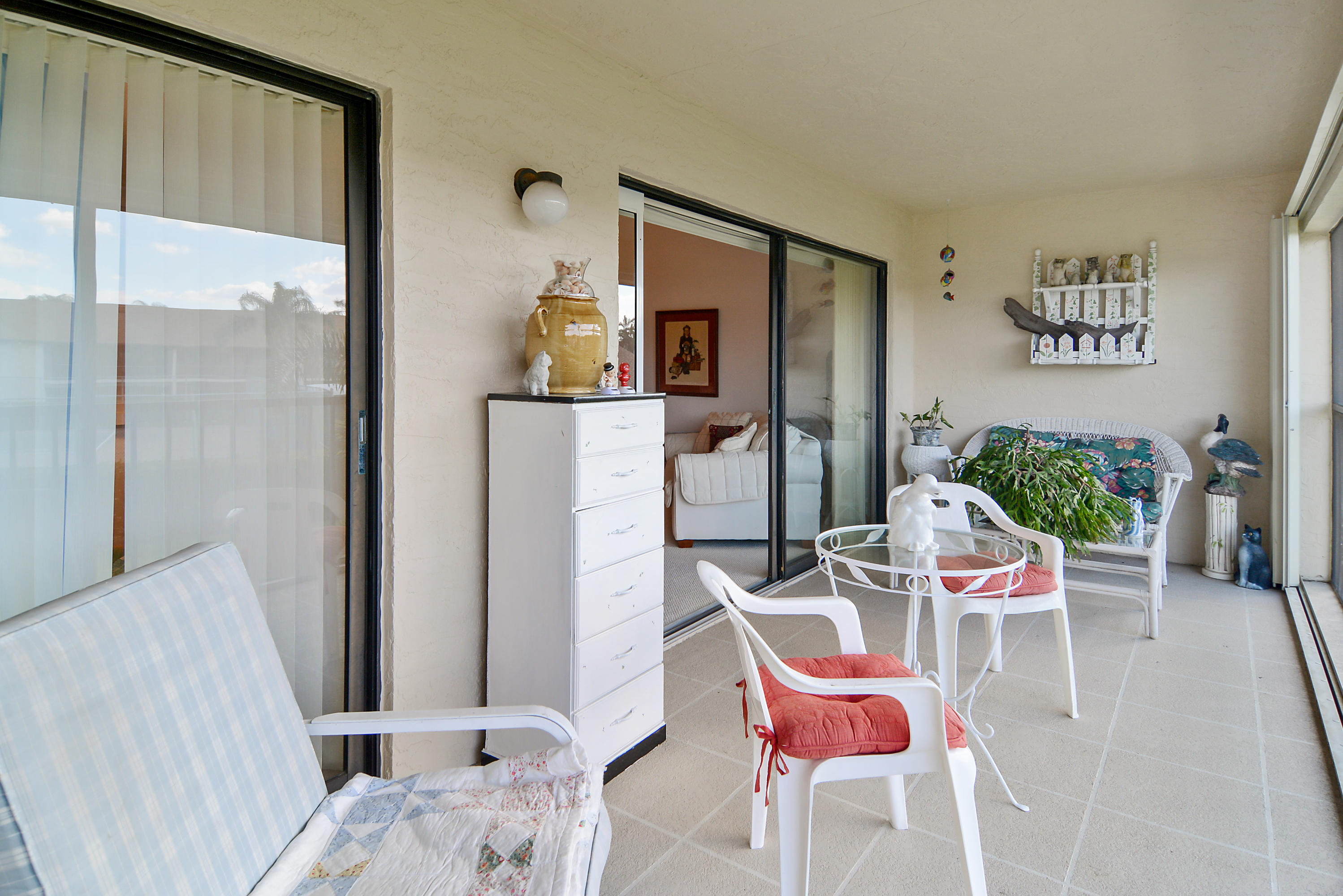 902 Pinecrest Circle, Unit B Jupiter, FL 33458 - Photo 9 of 10 902PinecrestCirUnitB_print_85