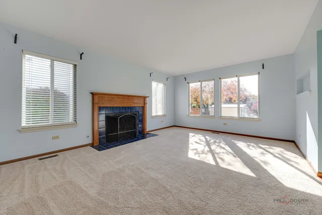 $599,900 | 2736 Bluewater Circle, Naperville, IL 60564