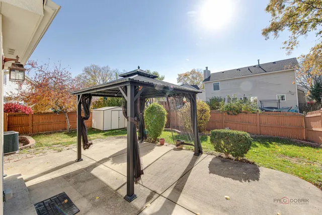 $599,900 | 2736 Bluewater Circle, Naperville, IL 60564