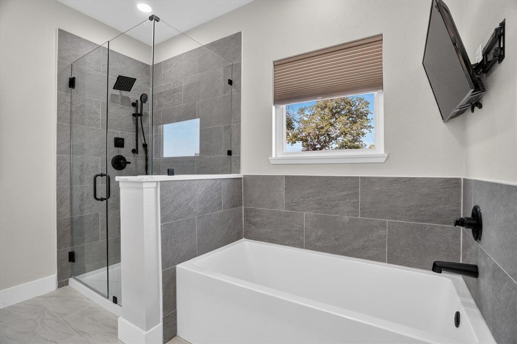 332 Jonny Boy Way Springtown, TX 76082 - Photo 25 of 40 Gallery Image 25