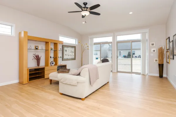 $409,900 | 1906 Dunraven Road, Bloomington, IL 61704