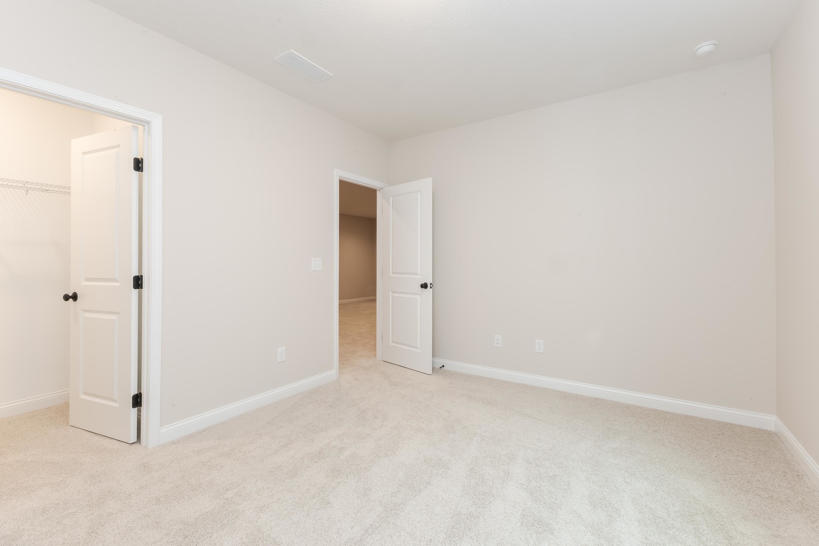 1906 Dunraven Road Bloomington, IL 61704 - Photo 28 of 35