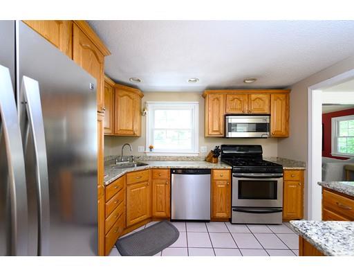 49 Old Farm Road Hanover, MA 02339 - Photo 9 of 25 Gallery Image 9