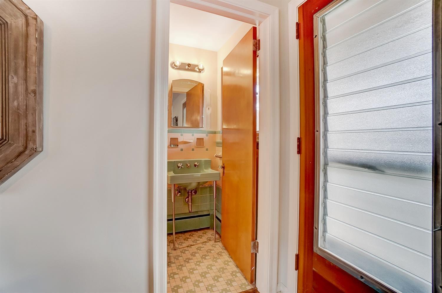 1740 Adams Road Cincinnati, OH 45231 - Photo 22 of 48 Gallery Image 22