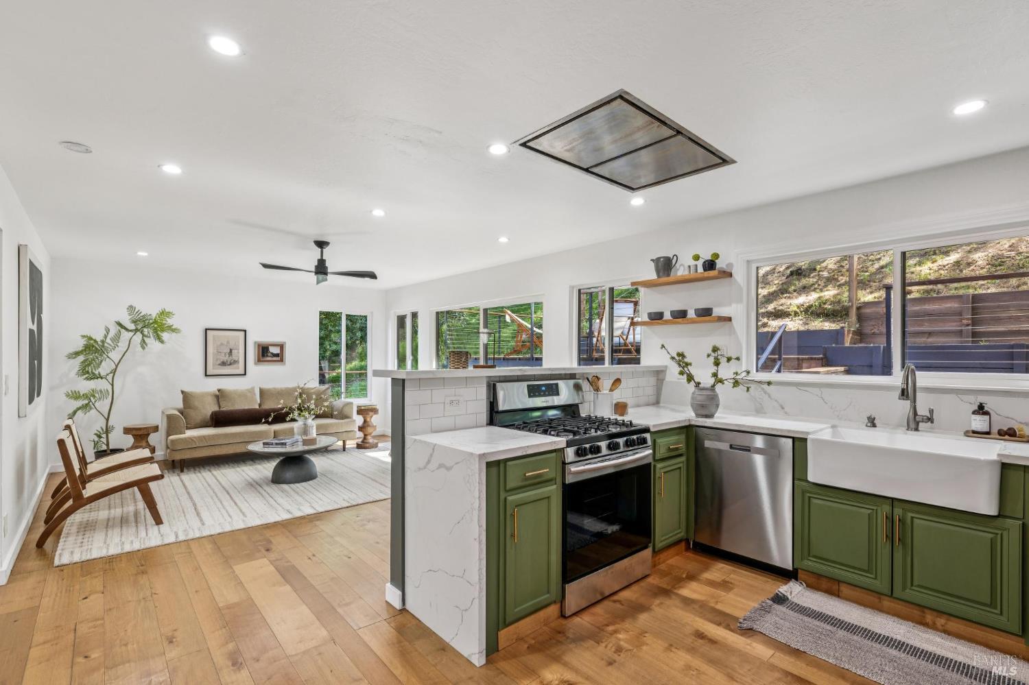 227 Coleman Drive San Rafael, CA 94901 - Photo 18 of 34