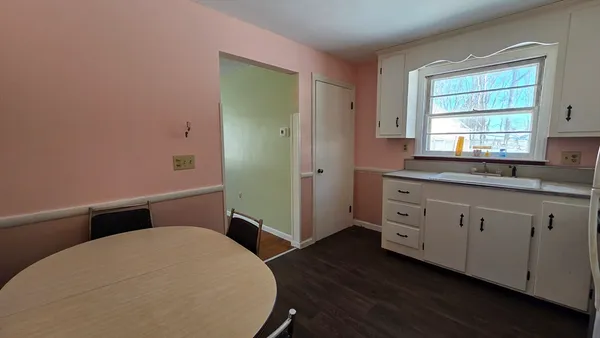 $275,900 | 55 Grandview Avenue, Worcester, MA 01603