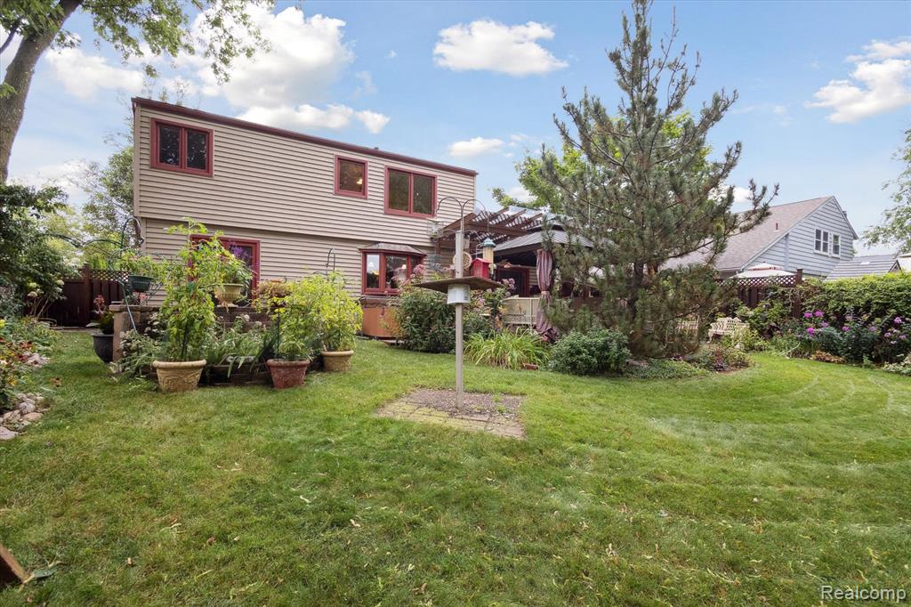 42359 Park Ridge Road Novi, MI 48375 - Photo 25 of 32