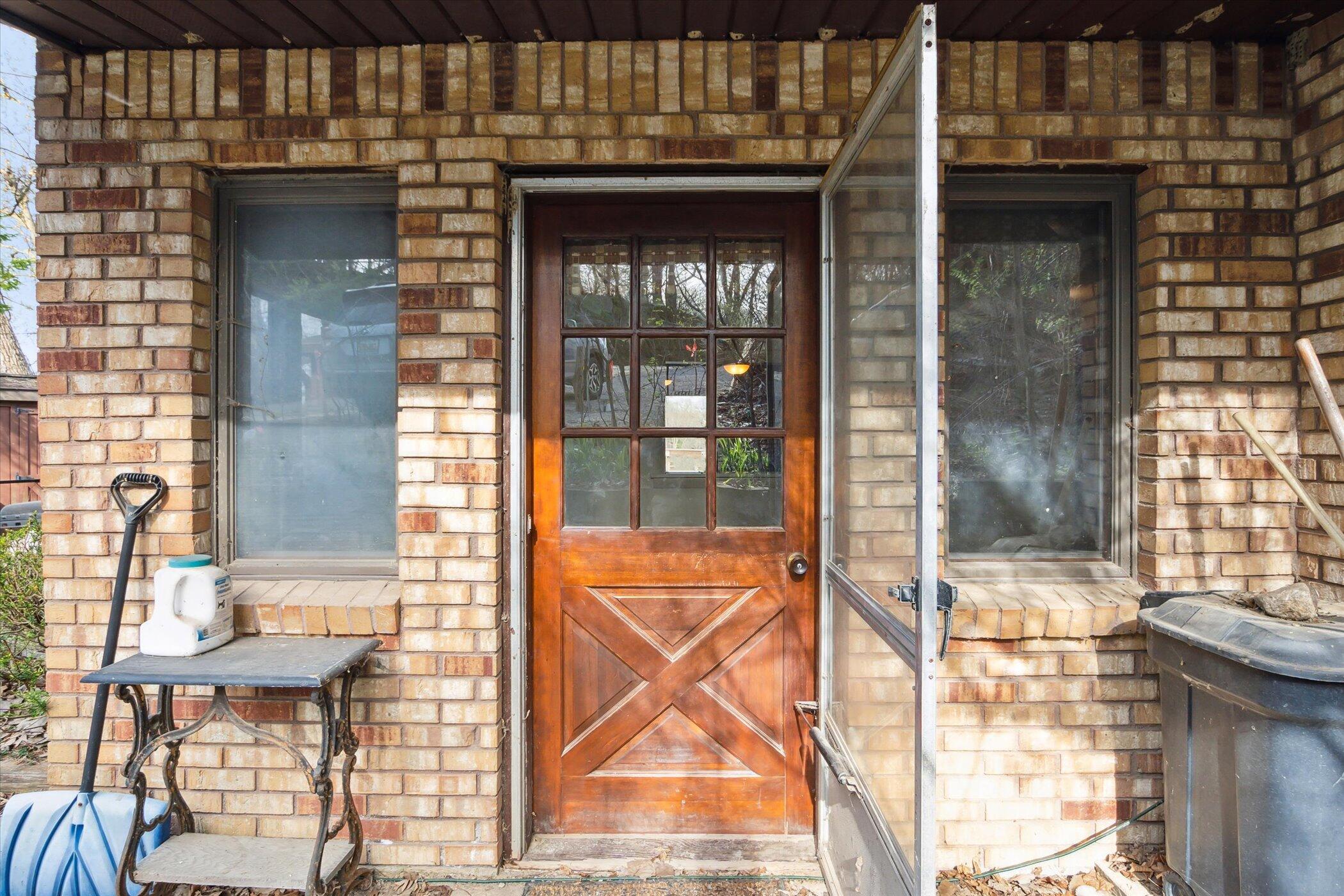 296 Island Lake Road Chelsea, MI 48118 - Photo 6 of 47 06-296-Island-Lake-Rd-WindowStill-24