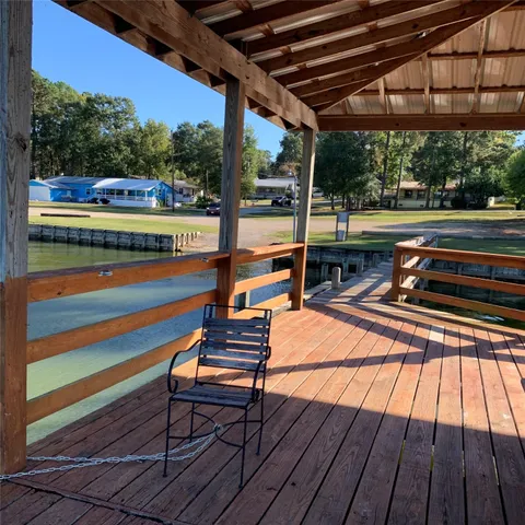a outdoor view of a sitting area with sitting area