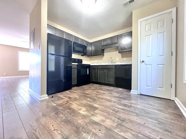 $998 | 521 Patriot Park Court, Unit A, Clarksville, TN 37042