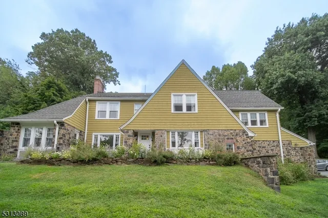 $6,900 | 205 Harding Drive, South Orange, NJ 07079