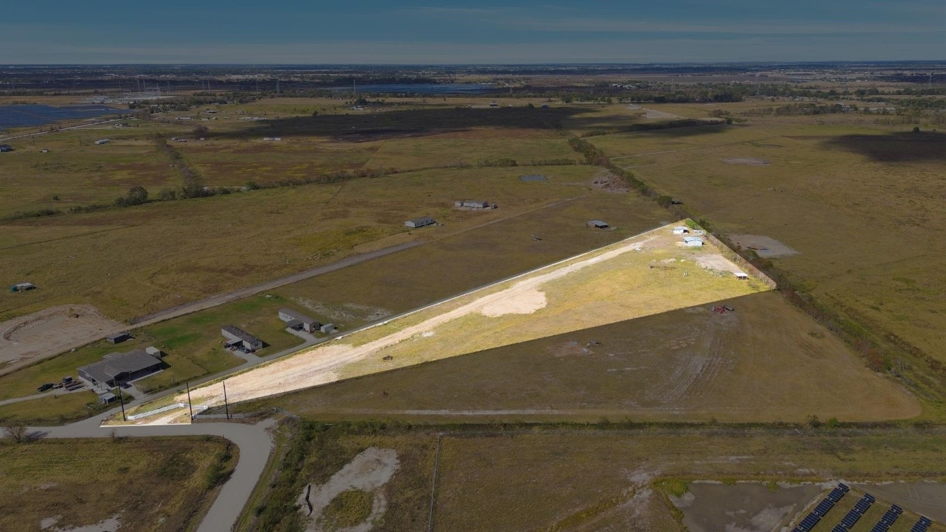 11330 Barak Road Guy, TX 77444 - Photo 6 of 14 a view of an ocean
